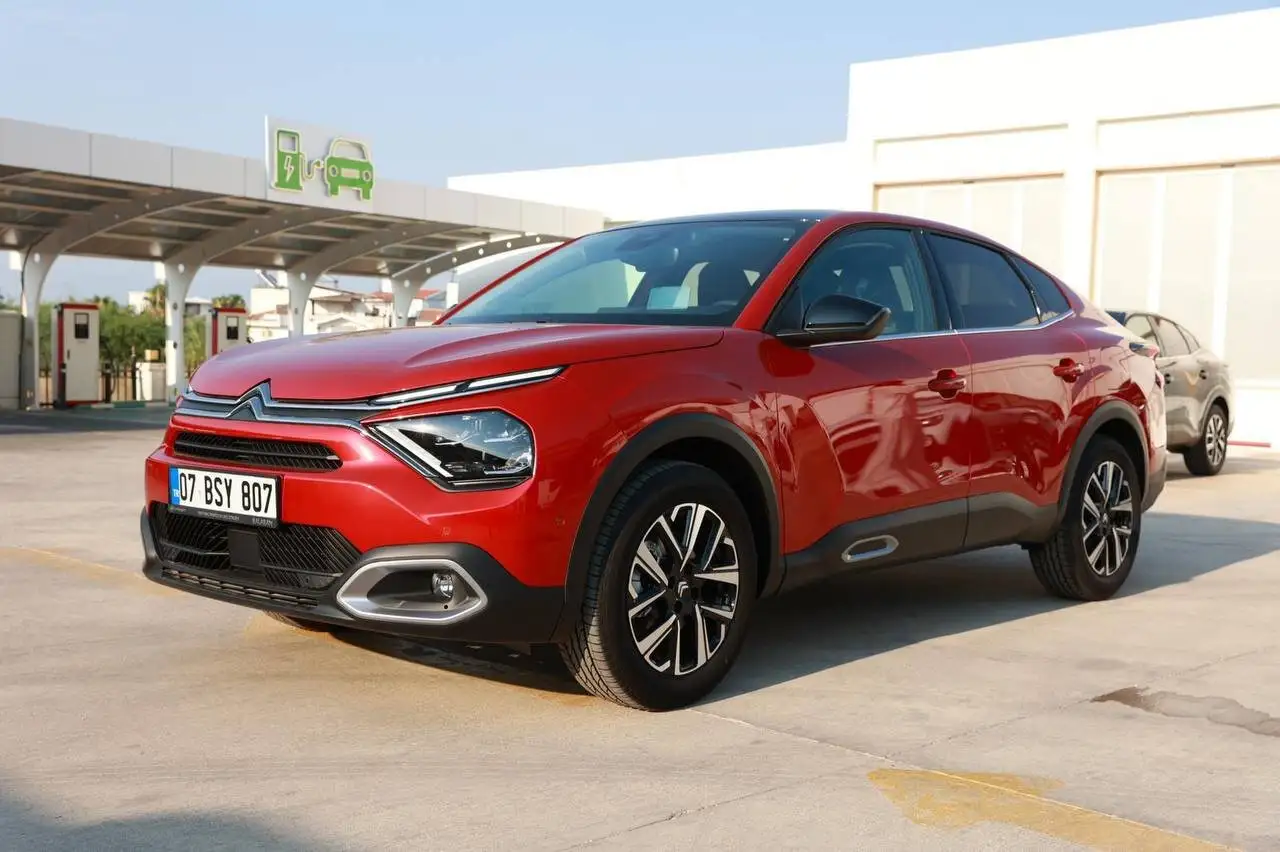 Citroen C4X 2024, аренда в Анталии