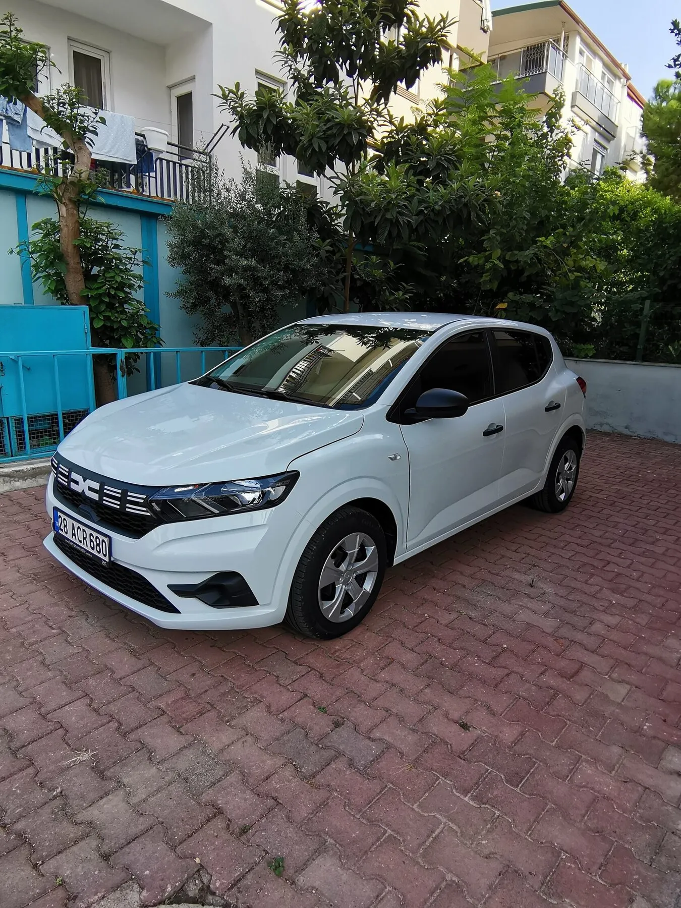 Dacia Sandero 2023, аренда в Анталии