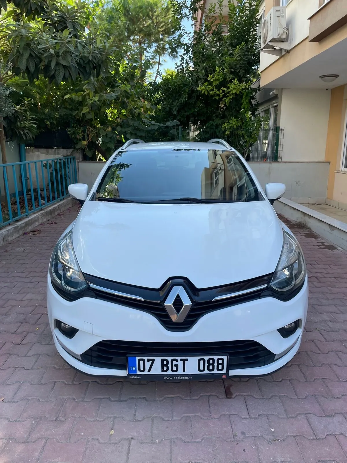 Renault Clio SportTourer 2017, фото 2