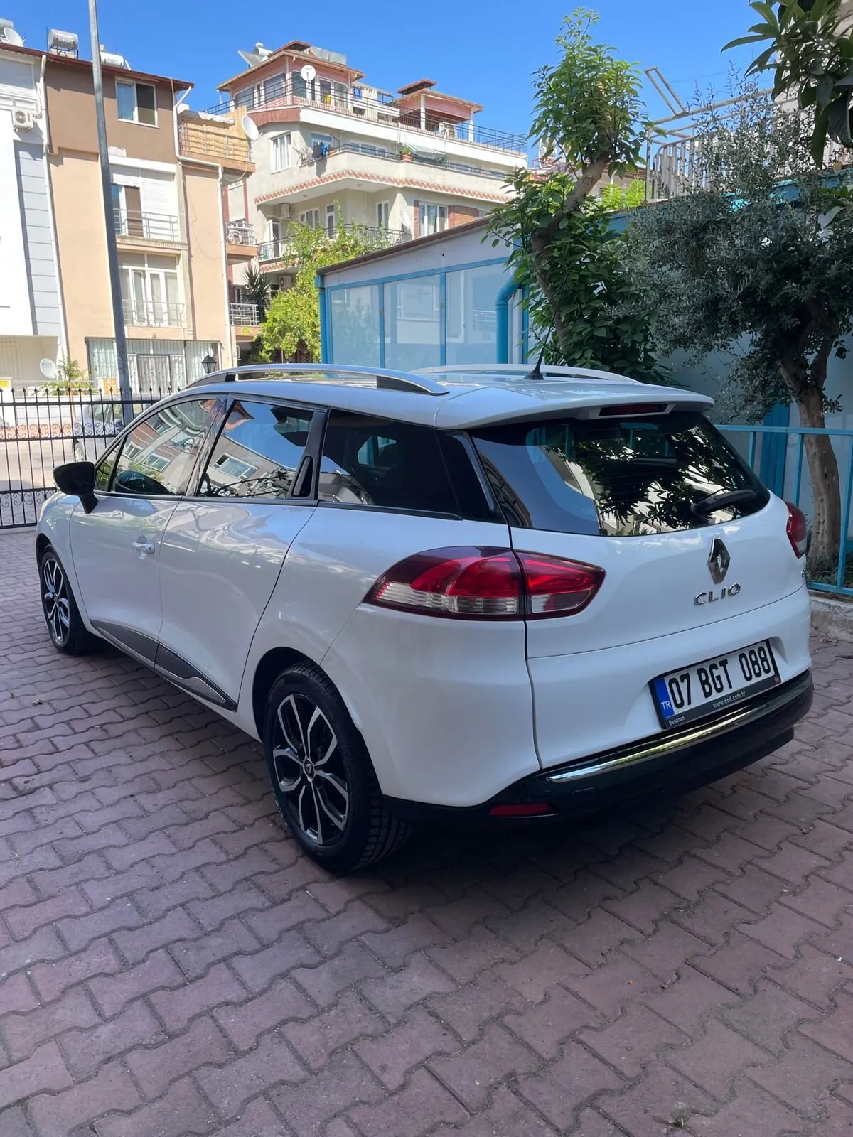 Renault Clio SportTourer 2017, фото 3