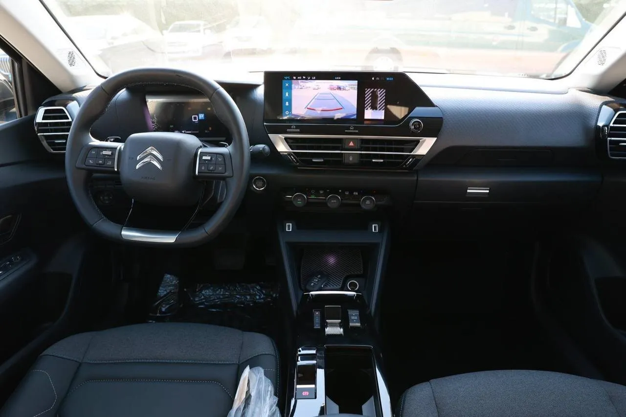Citroen C4 2024, фото 4